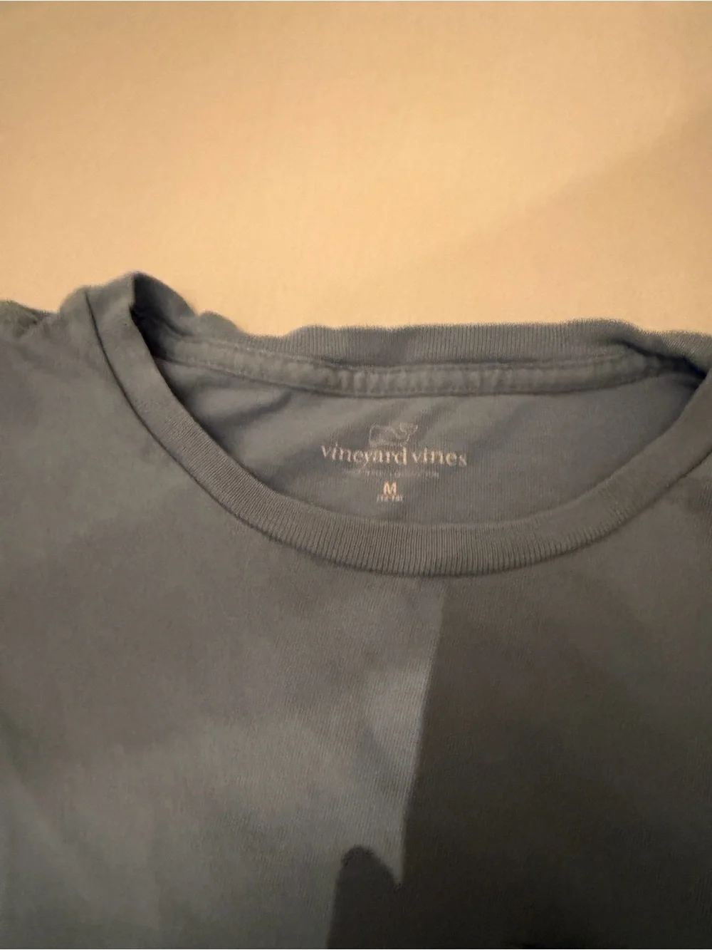 Boys medium whale vineyard vibes logo tshirt pocket short sleeve